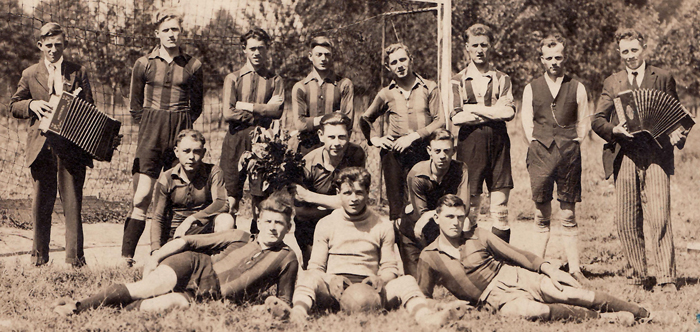 1930